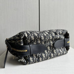 Dior embroidered canvas and leather D-journey dumpling bag, hammock bag, zipper armpit bag, CD messenger bag, crossbody bag, small size 23*14*16, large size 33*16*15