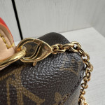 Top-level Lv classic vintage color-changing leather nano lock bag dream Madeleine handbag chain cross-body shoulder bag 21*12