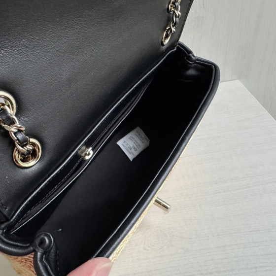 Top-level Chanel straw bag, crafted from cowhide, CF clamshell bag, woven bag, women's bag, chain messenger bag, cross-body shoulder bag, 23*14