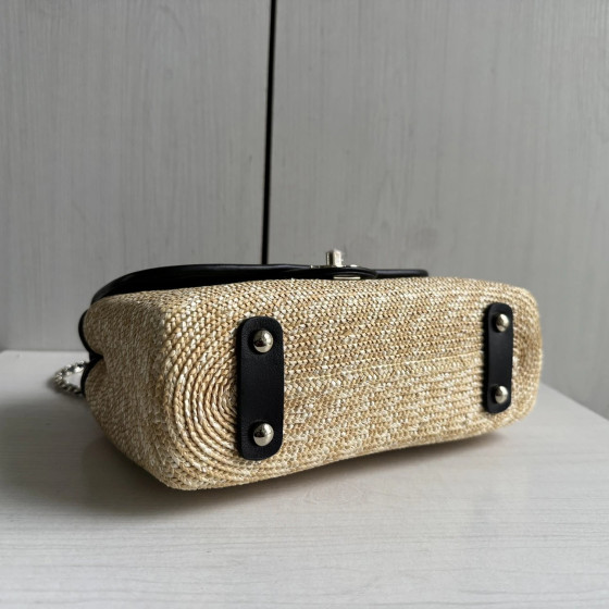 Top-level Chanel straw bag, crafted from cowhide, CF clamshell bag, woven bag, women's bag, chain messenger bag, cross-body shoulder bag, 23*14