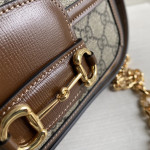 Gucci 1995 vintage saddle bag in horizontal style, 1955 horse bit buckle, pig nose bag, box bag, crafted from calfskin, messenger bag, phone bag, chain cross-body shoulder bag, dimensions 23*13