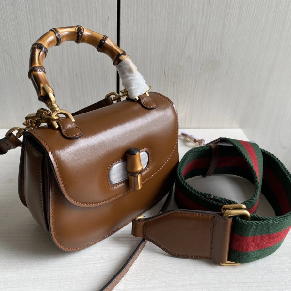 Gucci bamboo handle bag, plain weave calfskin, bamboo handle bag, handheld crossbody bag, small size 17*12, medium size 22*15