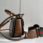Gucci bamboo handle bag, plain weave calfskin, bamboo handle bag, handheld crossbody bag, small size 17*12, medium size 22*15