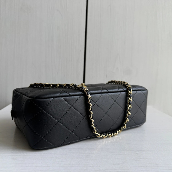 Top-grade Chanel 26a diamond-pattern frosted cowhide suede camera bag, chain messenger bag, crossbody bag, women's bag, 25*13