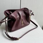Top-grade YSL plain weave lambskin, triangular diamond pattern stitching, drawstring, lucky bag bag, chain cross-body messenger bag, 26*18