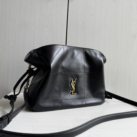 Top-grade YSL plain weave lambskin, triangular diamond pattern stitching, drawstring, lucky bag bag, chain cross-body messenger bag, 26*18