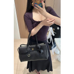 Top-tier Chanel 26a medium-sized bag, featuring a long handle and a bowling bag style with a full-leather genuine leather women's shoulder bag, size 38*23