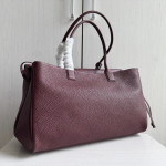 Top-tier Chanel 26a medium-sized bag, featuring a long handle and a bowling bag style with a full-leather genuine leather women's shoulder bag, size 38*23
