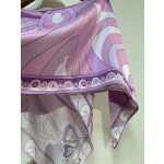 Pucci silk cloak top, made of 18-mu twill silk fabric (without closure), is a pullover with vortex psychedelic pattern printed on the front and back. Size: one size fits all