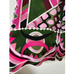 Pucci silk wide-leg pants, made of heavyweight 19-micron twill silk, feature a Vivara psychedelic swirl pattern with a fixed-cut print. They have a side zipper closure and are cut into a flowing silhouette. Size options include: 36, 38, 40, 42