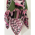 Pucci cloak top, made of 18-mu silk twill fabric (without closure), is a pullover with vortex psychedelic print patterns positioned on the front and back panels