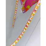 Pucci triangular scarf ✨ made of 100% heavyweight twill silk, fastened with a ribbon. It can also be worn around the neck as an embellishment