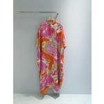 Pucci silk robe-style dress✨crafted from 100% heavyweight twill silk, featuring a relaxed and flowing silhouette, the Orchidee Print Silk Kaftan is a sleek and fully enveloping robe. Size options: 36, 38, 40, 42