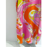 Pucci silk robe-style dress✨crafted from 100% heavyweight twill silk, featuring a relaxed and flowing silhouette, the Orchidee Print Silk Kaftan is a sleek and fully enveloping robe. Size options: 36, 38, 40, 42