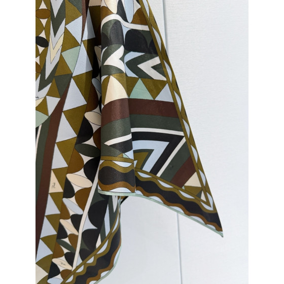 Pucci Manuba cloak blouse✨18mu twill silk fabric (no closure) pullover size: one size fits all