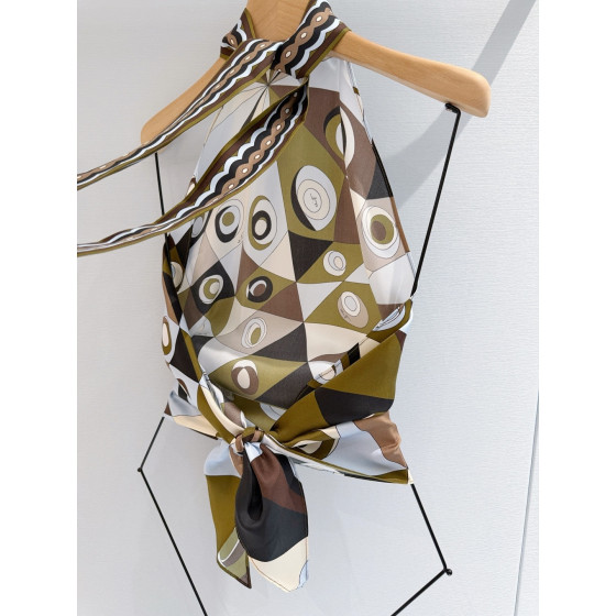 Pucci Vivara lace-up silk top ✨ 100% twill silk, featuring the iconic "Vivara" pattern throughout, with a halter neck, backless lace-up design. Size: one size fits all