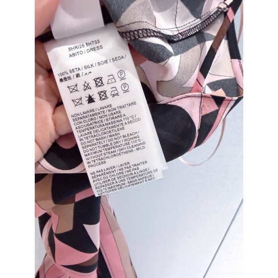 Pucci silk dress ✨ Manuba positioning cutting printed pattern, lightweight and sexy dress, naturally elegant. Size: 36 38 40 42