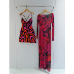 Pucci's draped halter dress✨ features its Marmo-Print, showcasing vibrant, colorful prints and luxurious fashion design. Size options: 36, 38, 40, 42