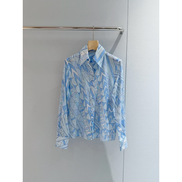 PucciManuba cotton shirt ✨ is made of lightweight 100% high-count cotton fabric, providing a comfortable and natural feel. It accurately interprets the Manuba print. Size: S M L XL