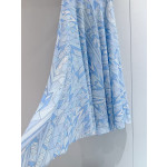 Pucci Manuba cotton skirt ✨ is made of lightweight 100% high-count cotton fabric, providing a lightweight and comfortable texture. With the Manuba print style, this simple and lightweight skirt comes in sizes: S, M, L, XL