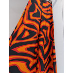 Pucci's orange silk wide-leg pants✨ feature the Labirinto print and are crafted from 100% heavyweight silk twill. Available sizes: 36, 38, 40, 42