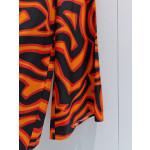 Pucci's orange silk wide-leg pants✨ feature the Labirinto print and are crafted from 100% heavyweight silk twill. Available sizes: 36, 38, 40, 42