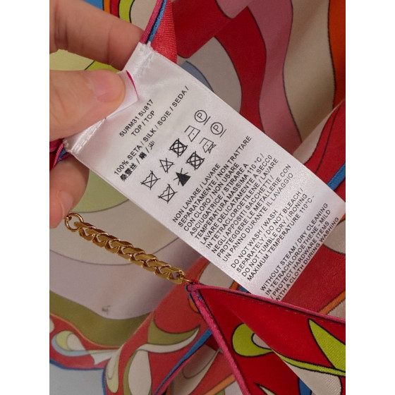 Pucci Chain‑Detail Halter Top ✨ 100% heavyweight silk twill. Show‑stopping colorful pattern. Features a gold‑toned chain halter strap embellished with the signature fish‑shaped pendant.  Size: One‑size‑fits‑all