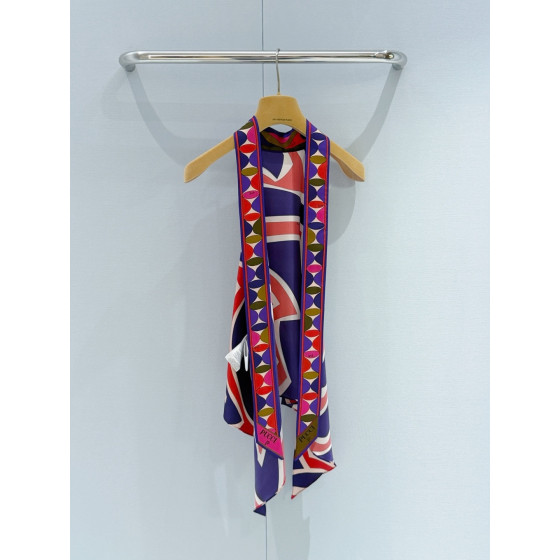 Pucci Labirinto Halter Top ✨ 100% silk twill with signature psychedelic swirl print. Halter tie design, adjustable hem and open‑back construction.  Size: One‑size‑fits‑all