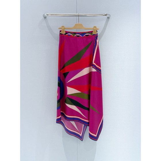 Pucci Green Midi Skirt ✨ 100% silk twill. All‑over signature geometric swirl "Marmo" print, featuring an asymmetrical hem.  Sizes: 36, 38, 40, 42