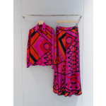 Pucci Vivara Silk Wide‑Leg Pants ✨ Heavy‑weight 19‑momme silk twill, adorned with the vibrant Vivara marble placement print. Side‑zip closure.  Sizes: 36, 38, 40, 42