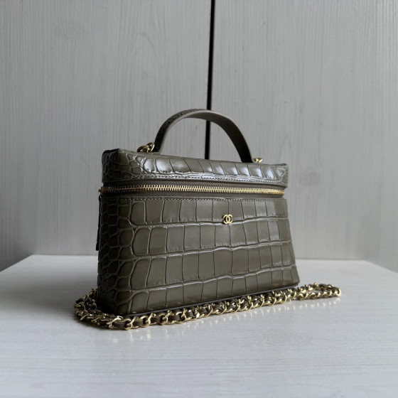 Top-grade crocodile pattern cowhide handheld makeup bag, LP style, with genuine leather interior and exterior, rice box bag, chain messenger bag, single shoulder bag, 19cm