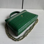 Top-grade crocodile pattern cowhide handheld makeup bag, LP style, with genuine leather interior and exterior, rice box bag, chain messenger bag, single shoulder bag, 19cm