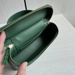 Top-grade crocodile pattern cowhide handheld makeup bag, LP style, with genuine leather interior and exterior, rice box bag, chain messenger bag, single shoulder bag, 19cm