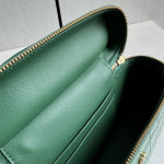 Top-grade crocodile pattern cowhide handheld makeup bag, LP style, with genuine leather interior and exterior, rice box bag, chain messenger bag, single shoulder bag, 19cm