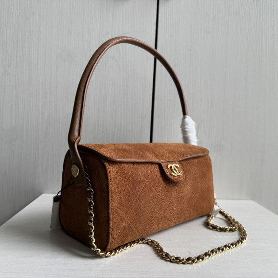 Top-tier Chanel 26a suede nubuck bowling tote bag, baguette bag, cylindrical bag, genuine leather inside and outside, chain cross-body messenger bag, 23*11