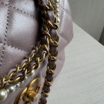Top-tier Chanel diamond-pattern lambskin CF small square bag, square fat bag, pearl chain, vintage hardware, chain crossbody, shoulder bag, 19*14