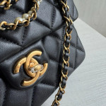 Top-tier Chanel diamond-pattern lambskin CF small square bag, square fat bag, pearl chain, vintage hardware, chain crossbody, messenger bag, large size 19*14, small size 17*12