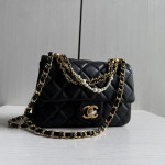 Top-tier Chanel diamond-pattern lambskin CF small square bag, square fat bag, pearl chain, vintage hardware, chain crossbody, messenger bag, large size 19*14, small size 17*12