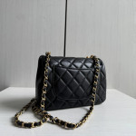 Top-tier Chanel diamond-pattern lambskin CF small square bag, square fat bag, pearl chain, vintage hardware, chain crossbody, messenger bag, large size 19*14, small size 17*12