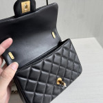 Top-tier Chanel diamond-pattern lambskin CF small square bag, square fat bag, pearl chain, vintage hardware, chain crossbody, messenger bag, large size 19*14, small size 17*12