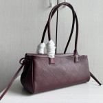 Top-tier new Chanel 26s crossbody bag women's messenger bag, 30*15