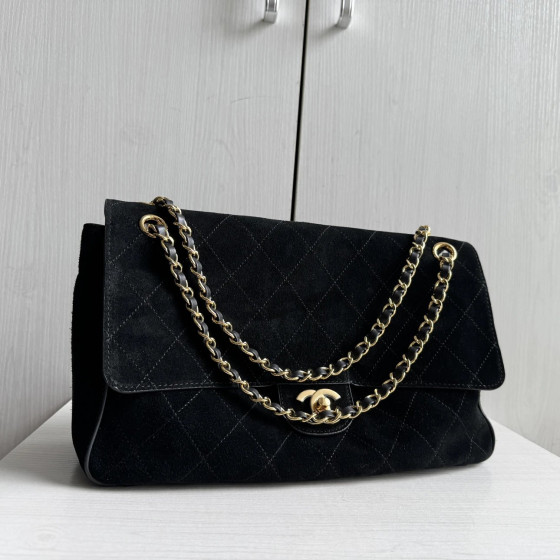 Top-tier Chanel 26s suede and fur-lined CF clamshell bag, messenger bag, maxi crossbody, single shoulder bag, matte leather interior and exterior genuine leather, large size 38cm, small size 32cm (as shown in the picture)