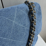 Top-tier Chanel 26a diamond-pattern denim CF style clamshell bag, underarm bag maxi, cross-body shoulder bag, genuine leather inside and outside, large size 38cm