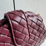 Top-grade bv woven lambskin clutch bag, chain shoulder bag, handbag, underarm bag, women's bag, 27*15
