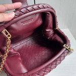 Top-grade bv woven lambskin clutch bag, chain shoulder bag, handbag, underarm bag, women's bag, 27*15