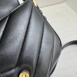 Top-grade Y Yangshulin V-pattern lambskin loulou small messenger bag cross-body shoulder bag 20*14