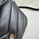 Top-grade Y Yangshulin V-pattern lambskin loulou small messenger bag cross-body shoulder bag 20*14