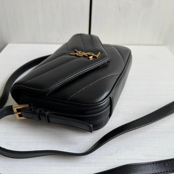 Top-grade Y Yangshulin V-pattern lambskin loulou small messenger bag cross-body shoulder bag 20*14