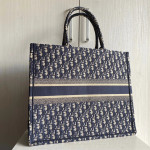 *Dior book tote embroidery canvas handbag shopping bag beach bag large size 42*34 small size 37*28