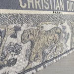 Dior book tote bag, imported canvas, tiger embroidery, tote bag, handbag, shopping bag, 42*32, gray, small size 37*2